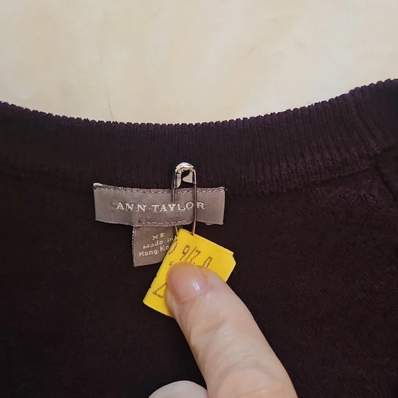 Ann Taylor Sweater XS - Picture 4 of 5